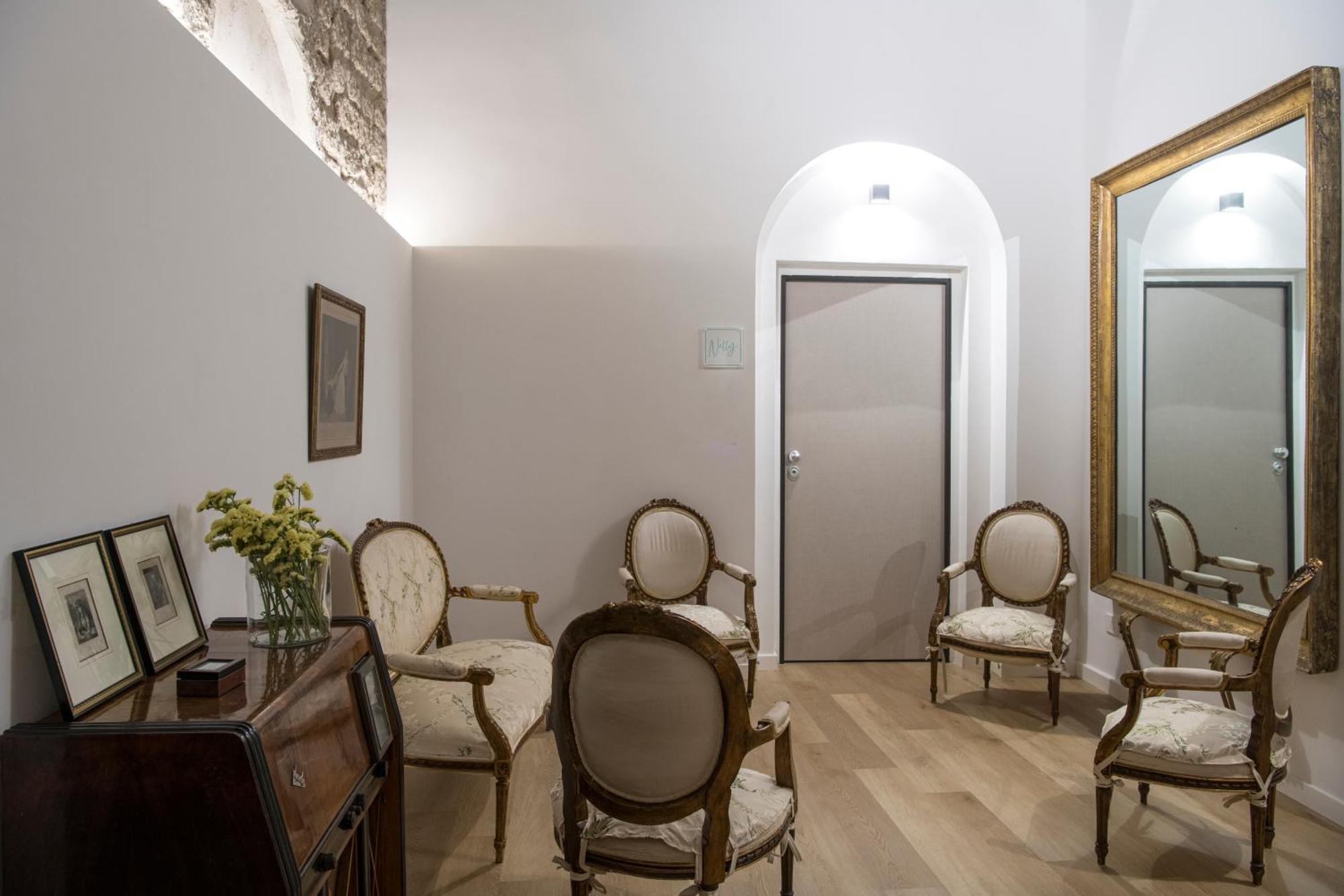 La Casa Di Nelly Boutique Apartment Napoli Exterior photo