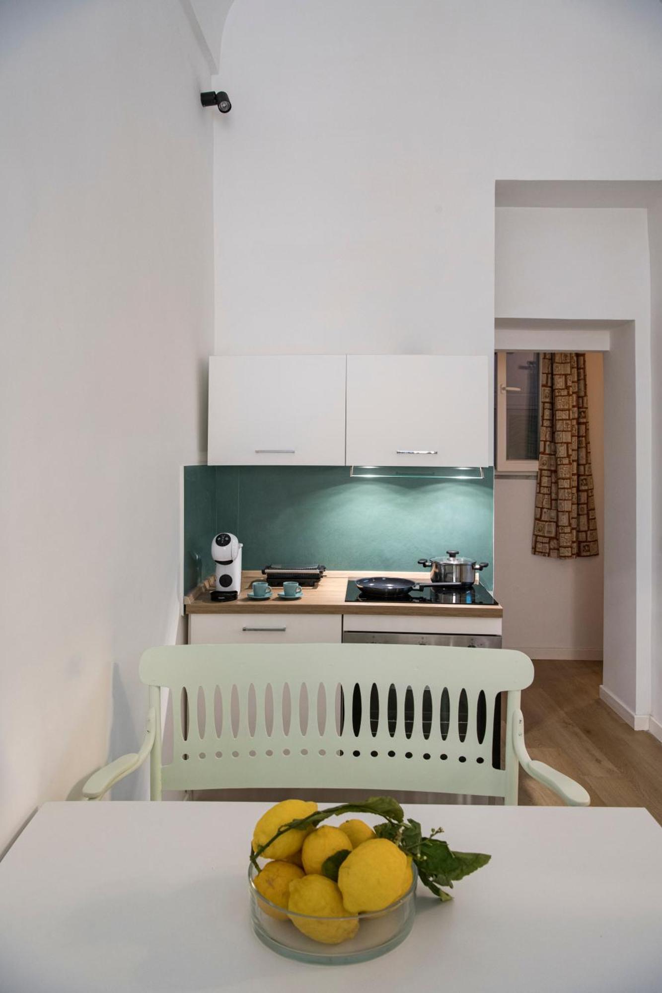 La Casa Di Nelly Boutique Apartment Napoli Exterior photo